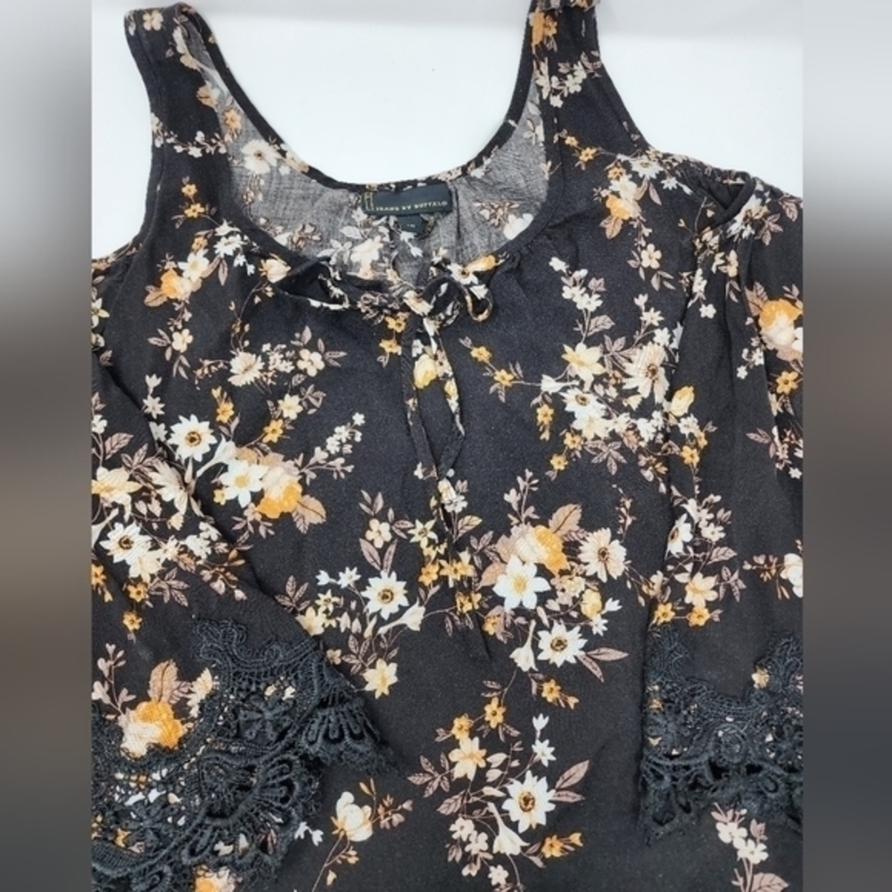 Jeans By Buffalo Cold‎ Shoulder Black Floral Lace Top Large